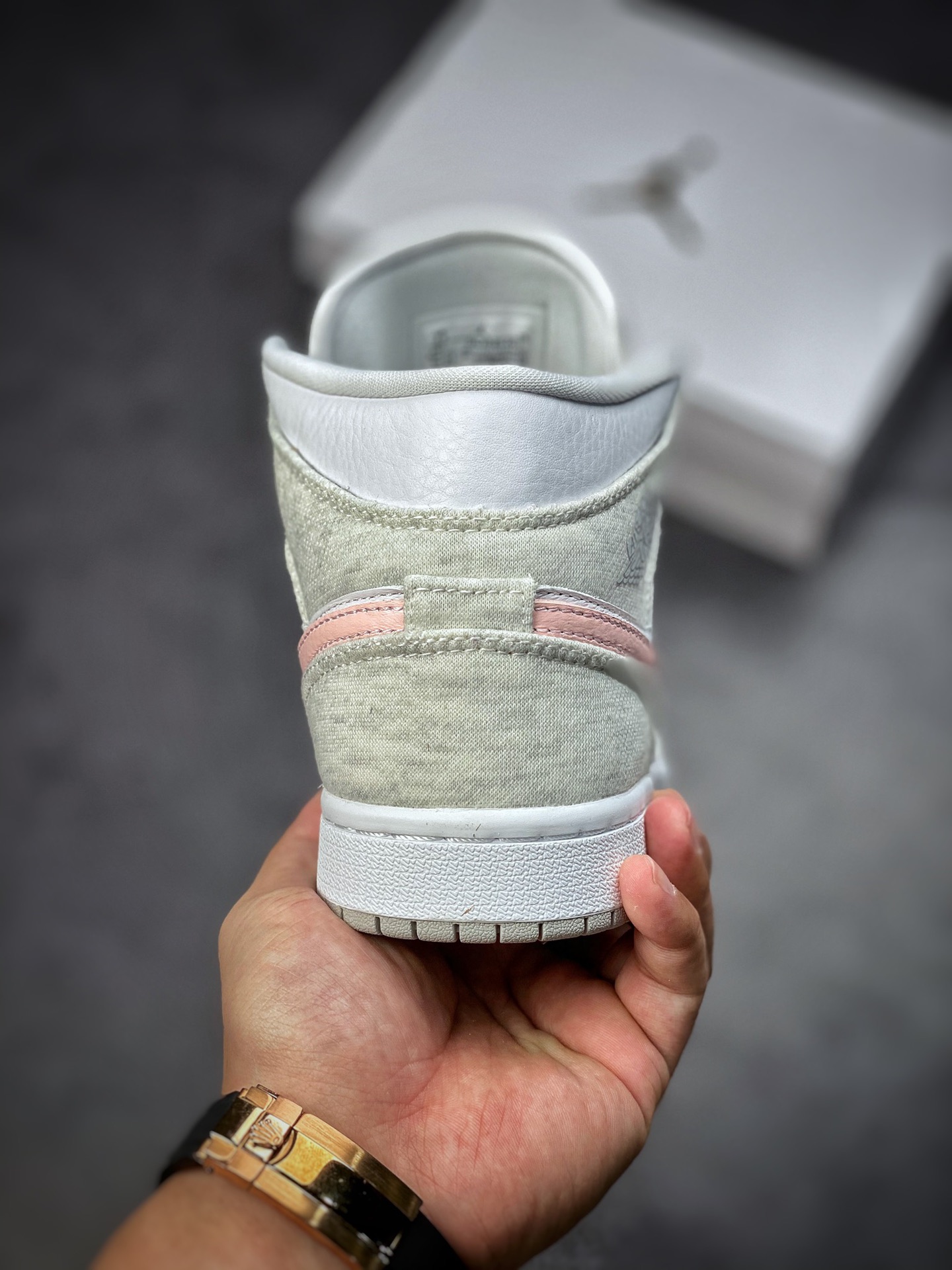 260 原装裸鞋级 市面最高工艺产物 Air Jordan 1 Mid 纯原系列 DN4045-001