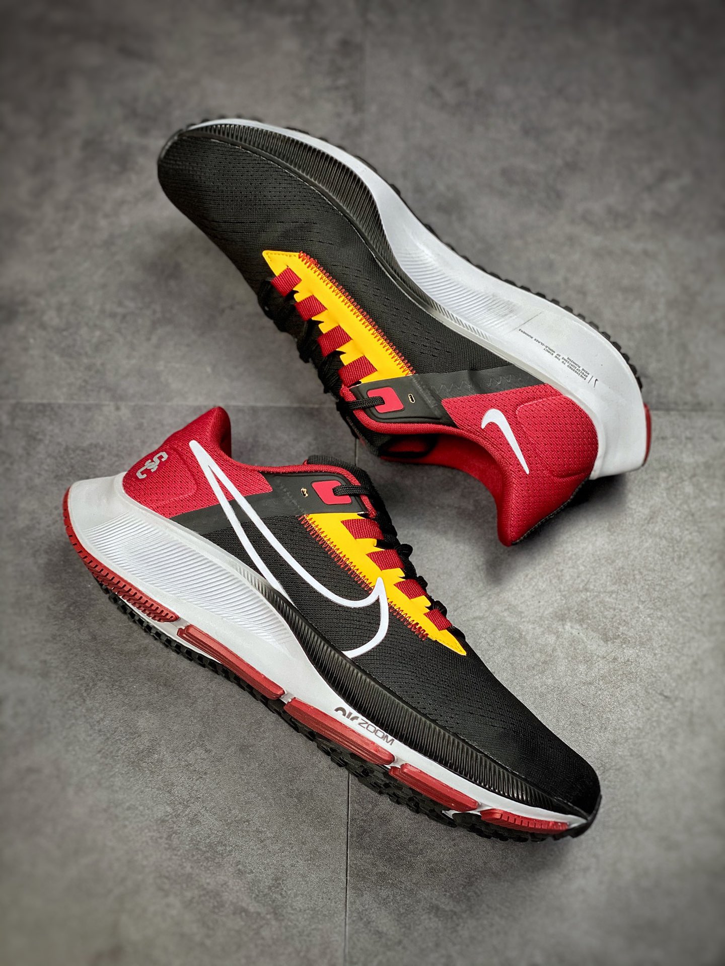 170 耐克Nike Zoom Pegasus 38代 飞马涡轮增压马拉松慢跑鞋 DJ0861-001