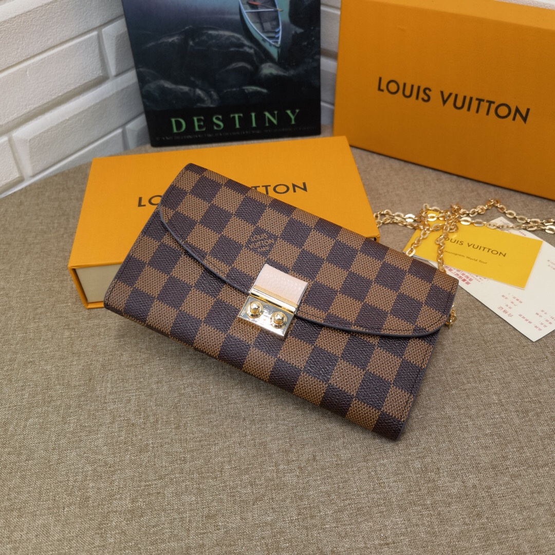 Damier Canvas Wallet - Shoulder view