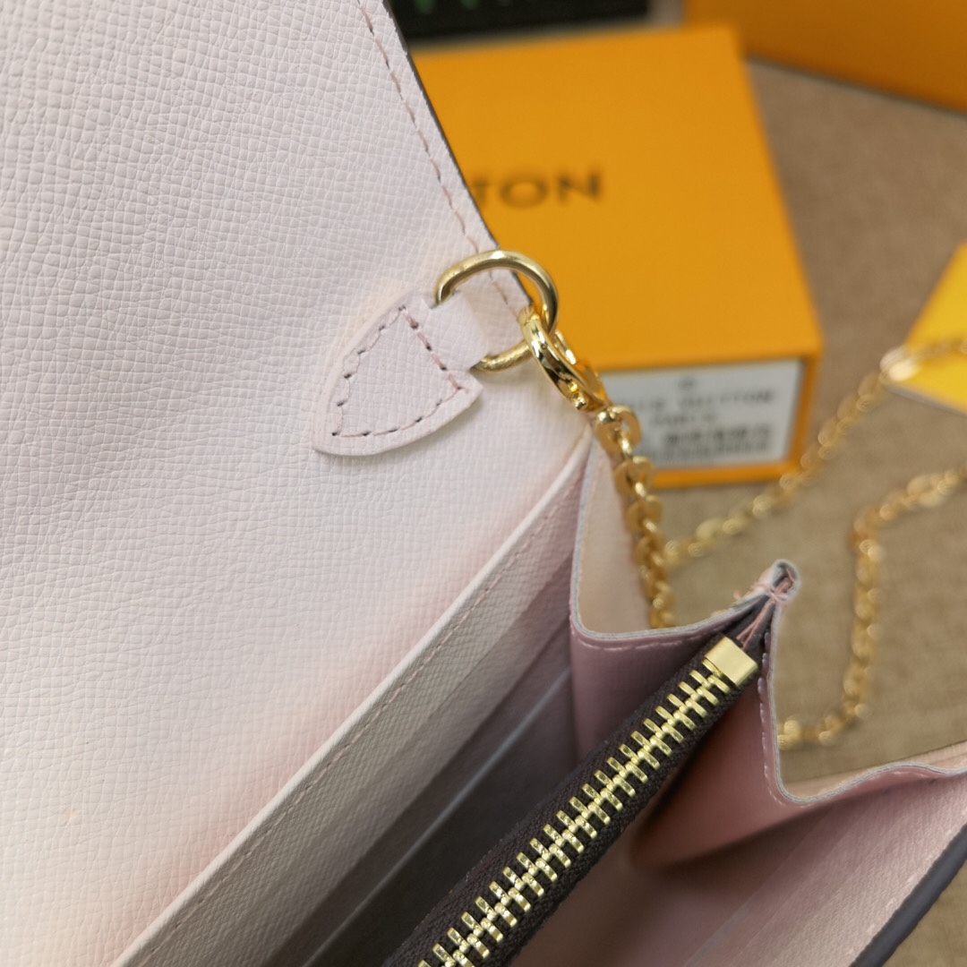 Damier Wallet - Texture View