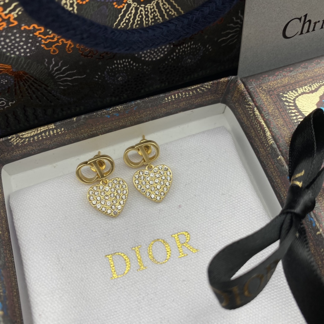 Réplica de AAA
 Dior Joyas Pendiente 1: 1 al por mayor
 Incrustados con diamantes Vintage