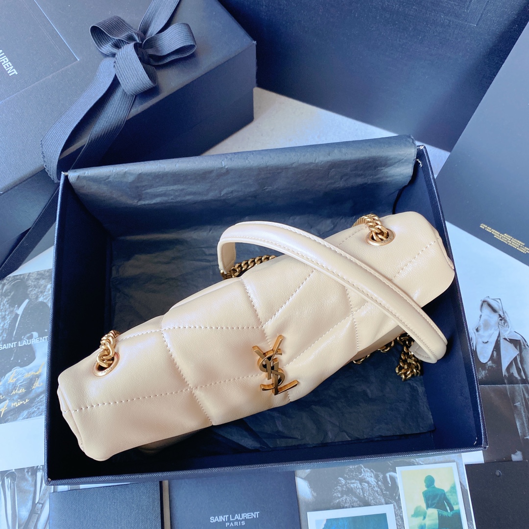 Prada Classic Handcrafted Luxury Leather Shoulder Bag Ref.0663D1EB 3