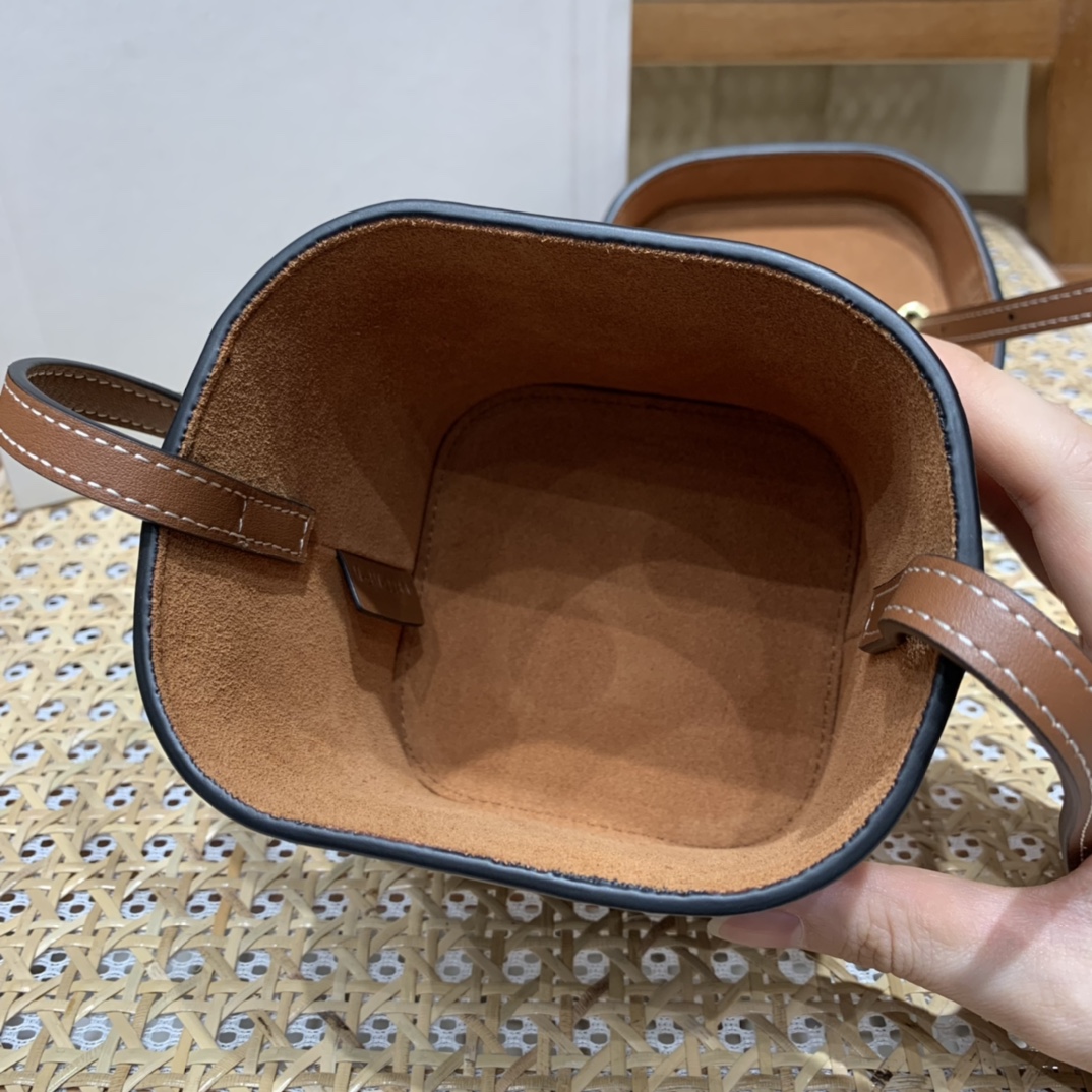 CELINE SMALL BOX CUIR TRIOMPHE 11CM BAG 199263焦糖色