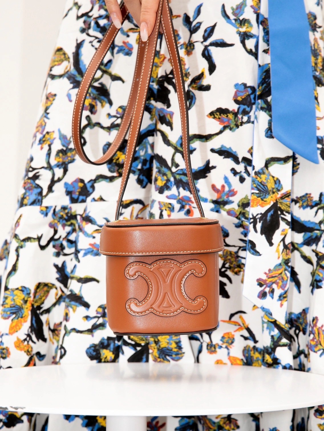 CELINE SMALL BOX CUIR TRIOMPHE 11CM BAG 199263焦糖色