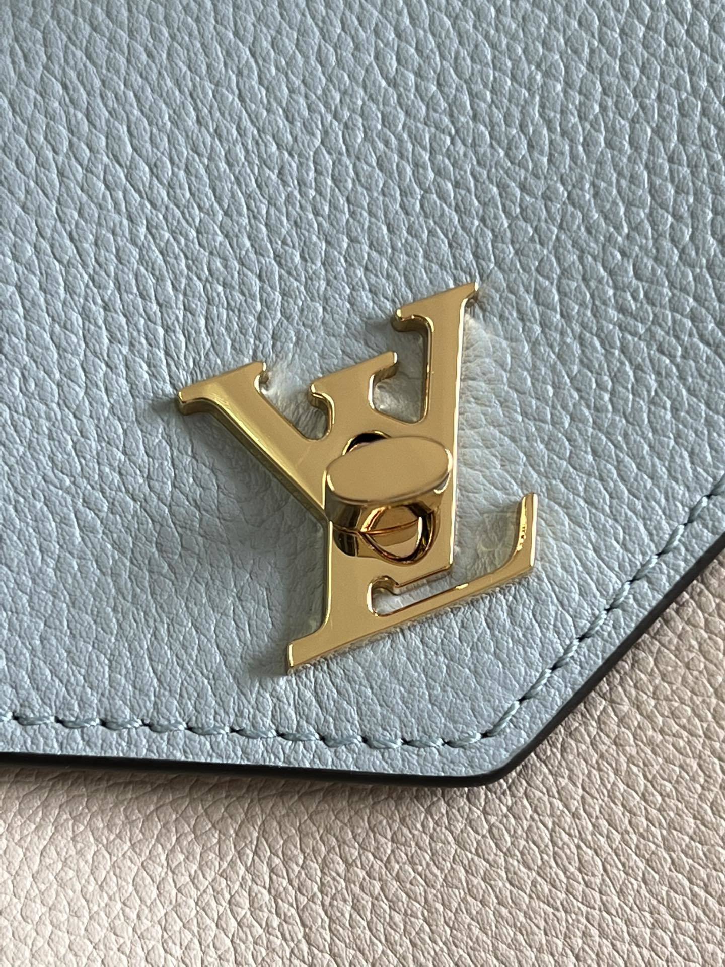 顶级原单M63471蓝色全皮链条包系列M81436本款MylockmePochette链条包取材柔软牛皮