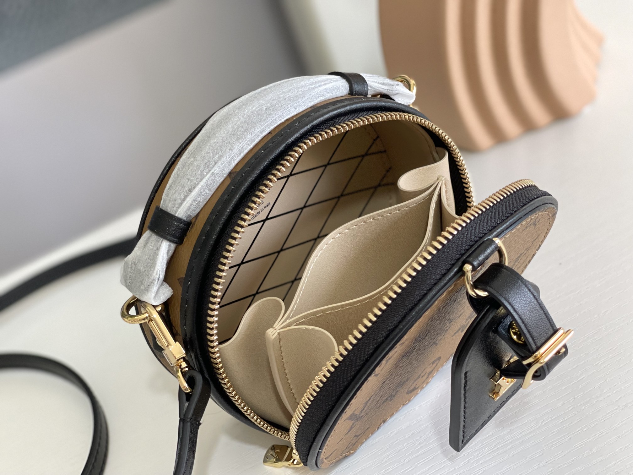 Louis Vuitton Haute Couture Classic Luxury Handbag Shoulder Crossbody 7