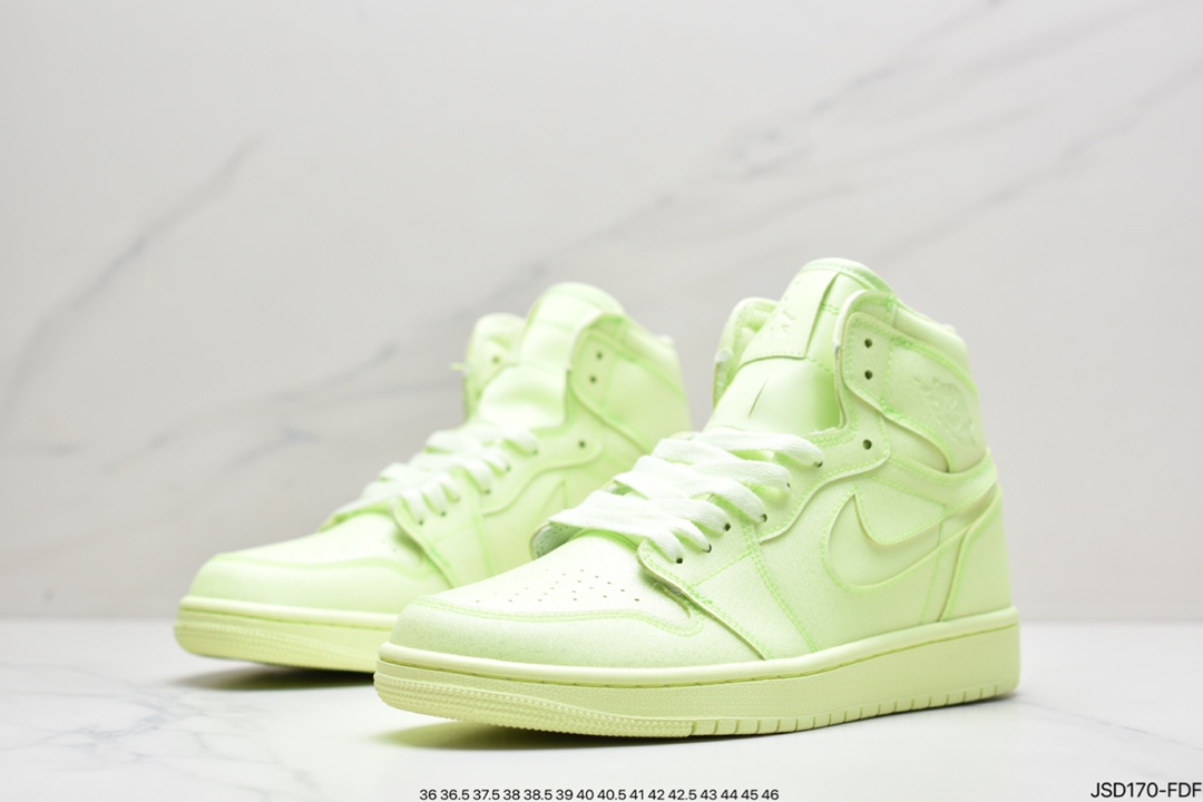 200 乔丹Air Jordan 1 Mid AJ1 高帮篮球鞋AH7389