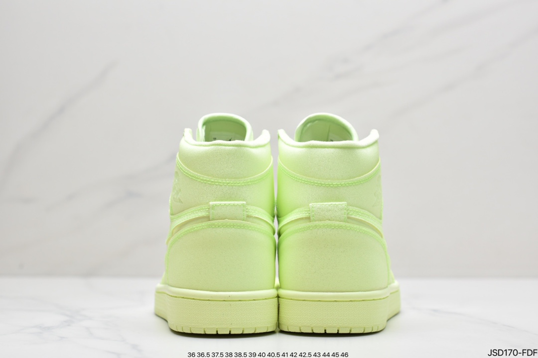 200 乔丹Air Jordan 1 Mid AJ1 高帮篮球鞋AH7389