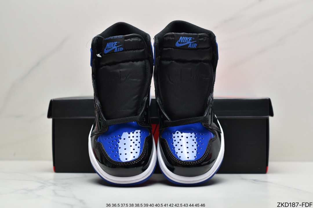 Air Jordan 1 High OG ”Dark Marina Blue” Takahiro 555088-404