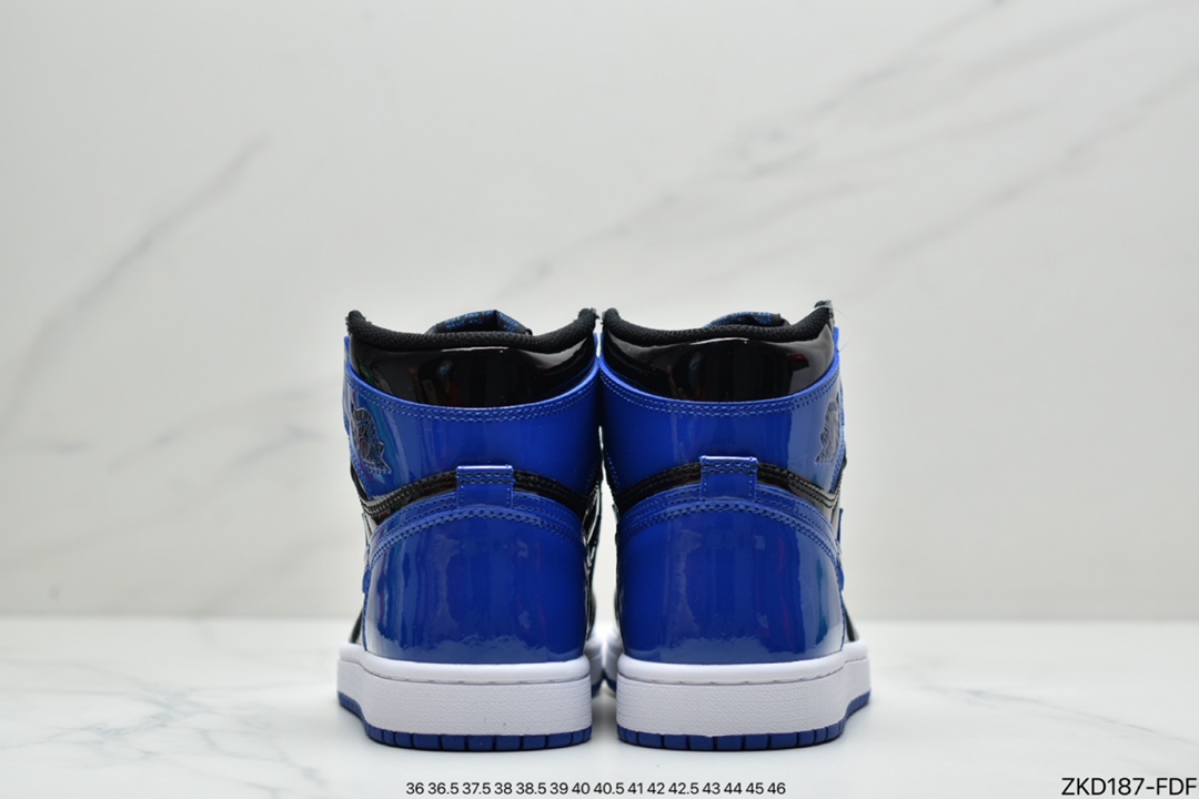 Air Jordan 1 High OG ”Dark Marina Blue” Takahiro 555088-404