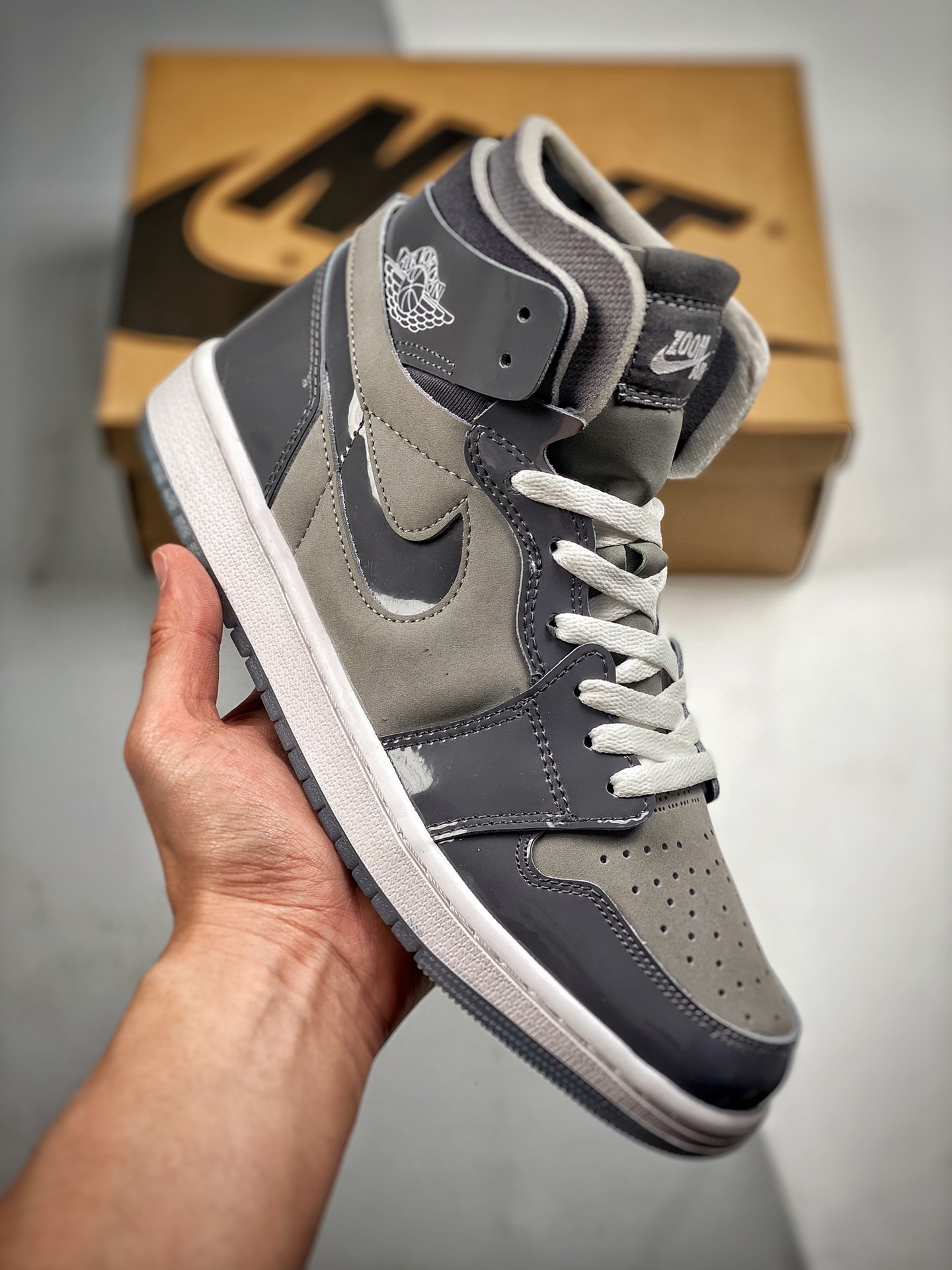 -5 Air Jordan 1 High gris cemento, League of Legends, material reflectante 3M de la misma fuente de la empresa, desarro…
