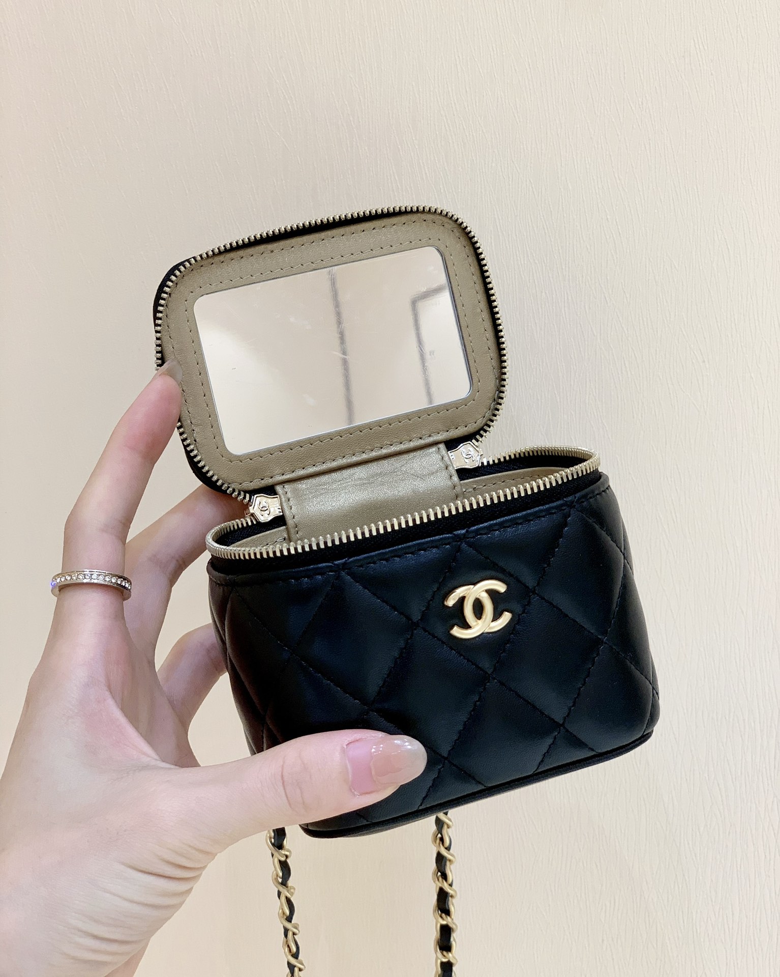 高品質の激安 chanel 即購OＫです❗️ ckfk キーケース - ecwebber.co.za