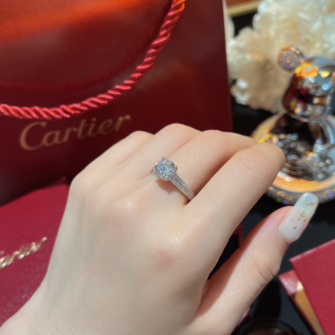 NO:631849,Kajia classic diamond ring, the first choice for wedding rings, classic and elegant advanced customization 88240, Kadia high-end jewelry19860909卡家经典钻戒 婚戒首选呀 经典大气高级定制88240,,卡迪亚高端饰品,Jewelry