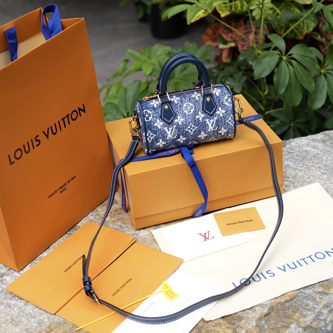 🌼 m81168尺寸16 x 10 x 7.5CM 里里外外全原渠道！复古丹宁系列牛仔蓝nano小号，比