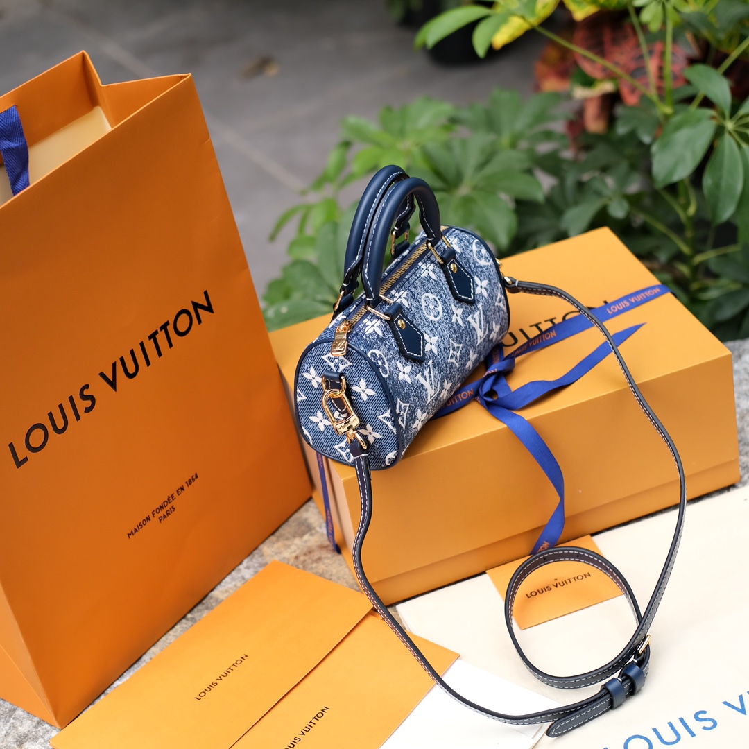 🌼 m81168尺寸16 x 10 x 7.5CM 里里外外全原渠道！复古丹宁系列牛仔蓝nano小号，比