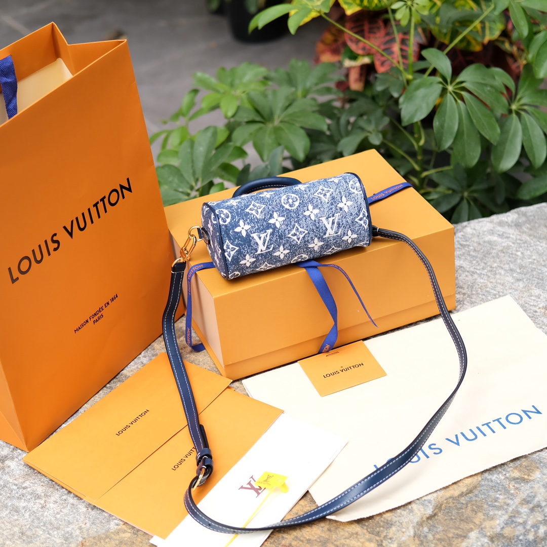 🌼 m81168尺寸16 x 10 x 7.5CM 里里外外全原渠道！复古丹宁系列牛仔蓝nano小号，比