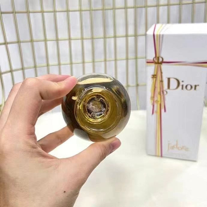 Dior J'adore Eau de Parfum 100ml Gift Set - Floral & Feminine Fragrance 8 i1651743243 3248 7
