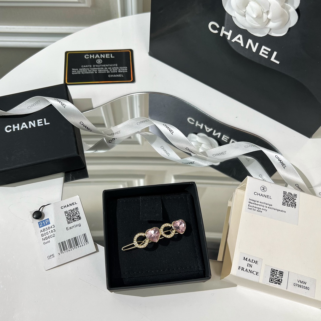 新款☑️CHANEL香奈儿coco爱心珍珠发夹发卡
