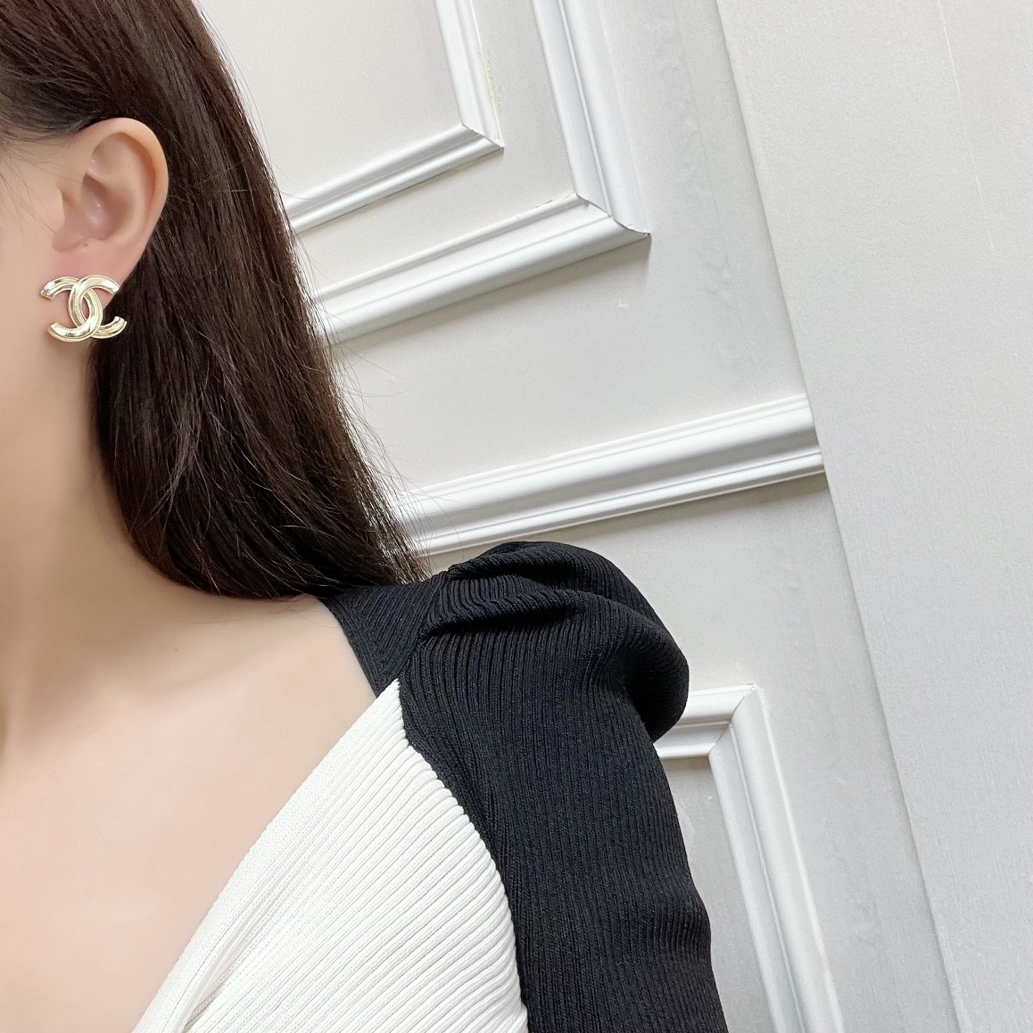 新款☑️CHANEL香奈儿金色双c耳钉耳环