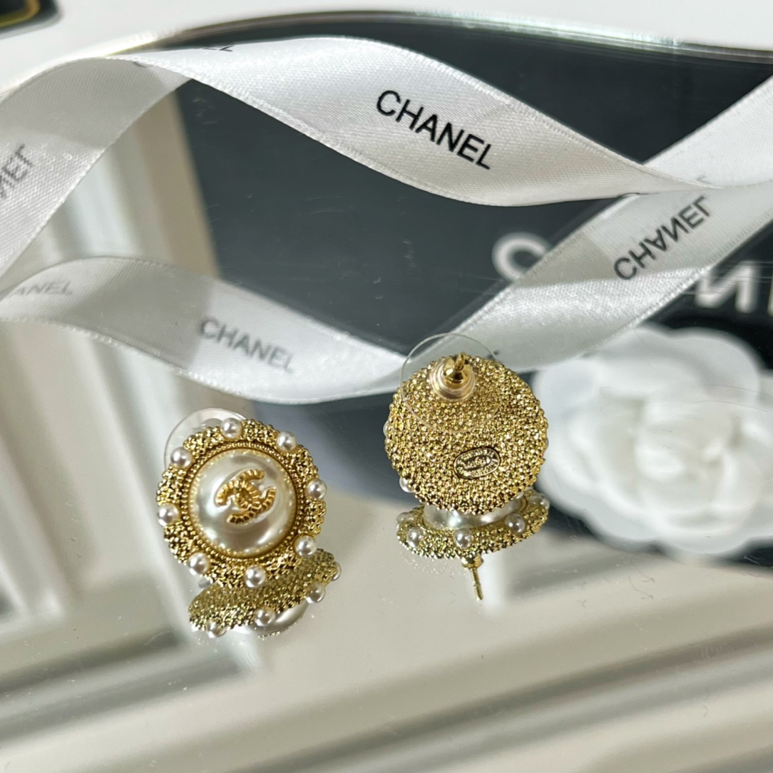 新款☑️CHANEL香奈儿圆形双c珍珠耳钉耳环