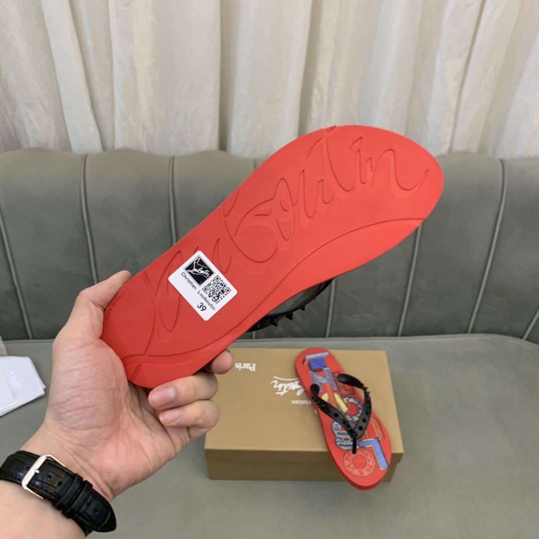 Precio de venta: P100 Marca del producto: CL Red Bottom Shoes* "CL*" flip-flops Talla normal: 35-44 