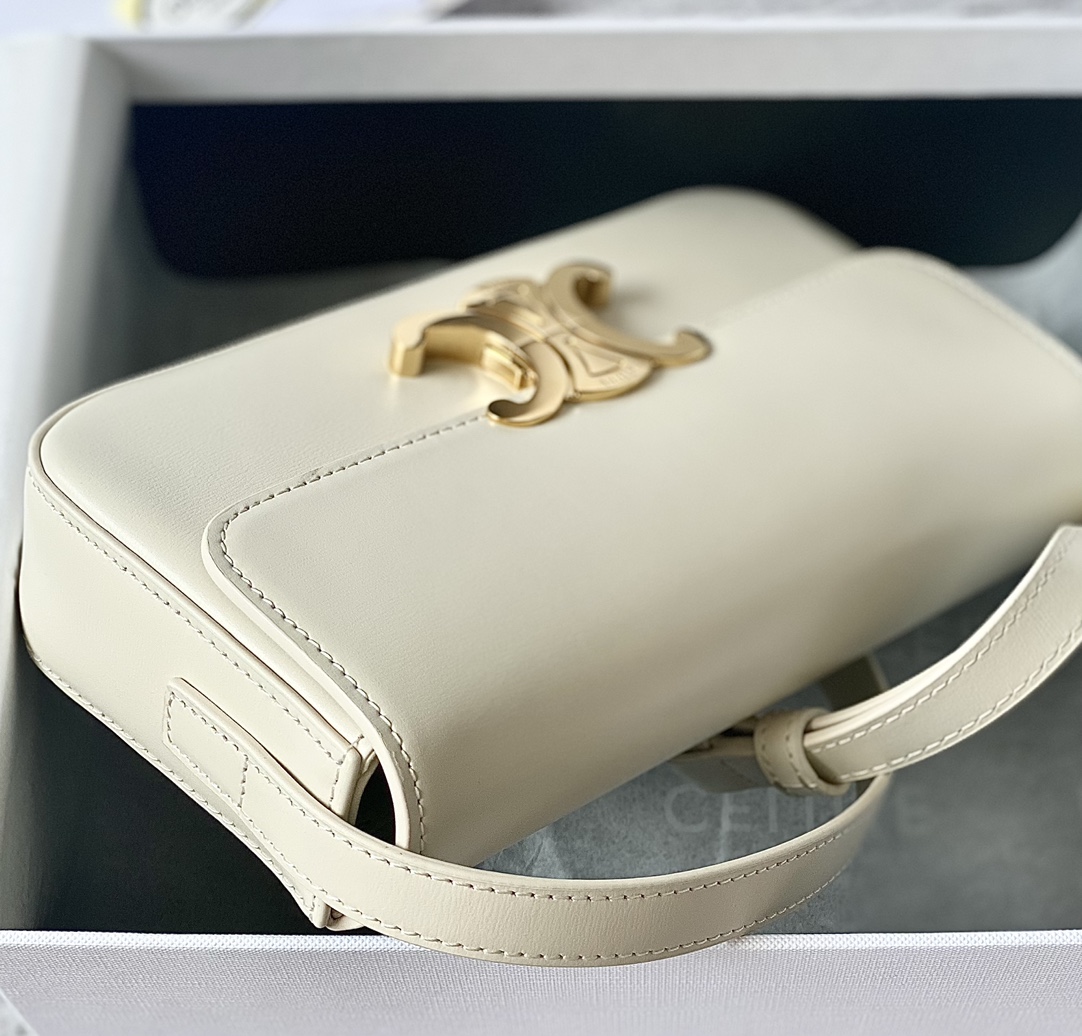 CELINE赛琳凯旋门全皮系列小牛皮肩背包194143