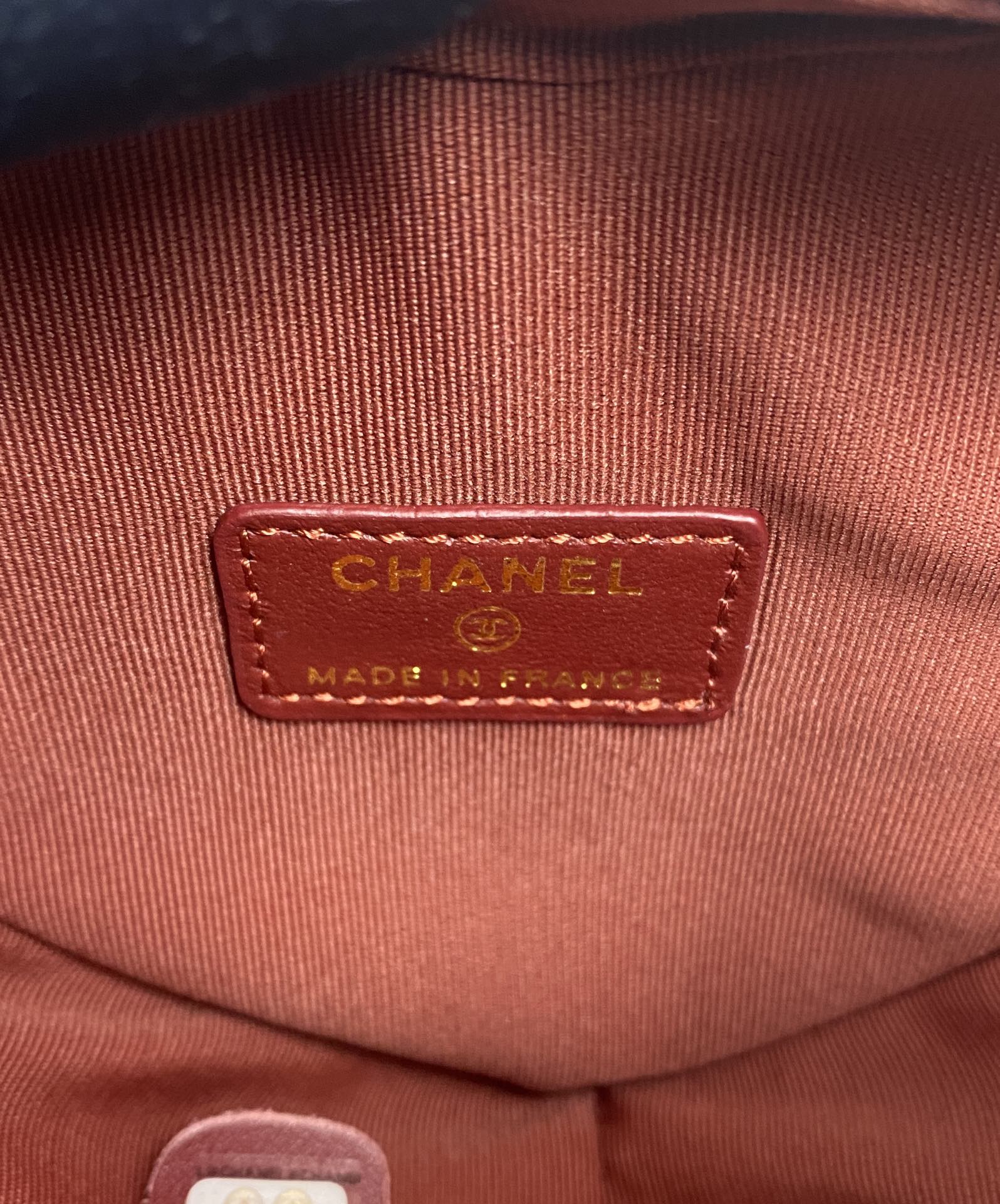 Chanel Small Heart Bag AS2784 Lambskin Leather with Light Gold Hardware 9 i1651811367 3219 8
