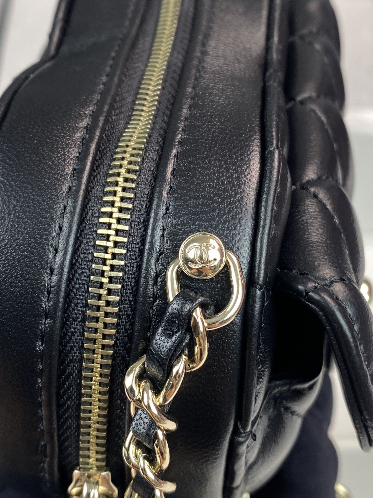 Chanel Small Heart Bag AS2784 Lambskin Leather with Light Gold Hardware 6 i1651811367 5485 5