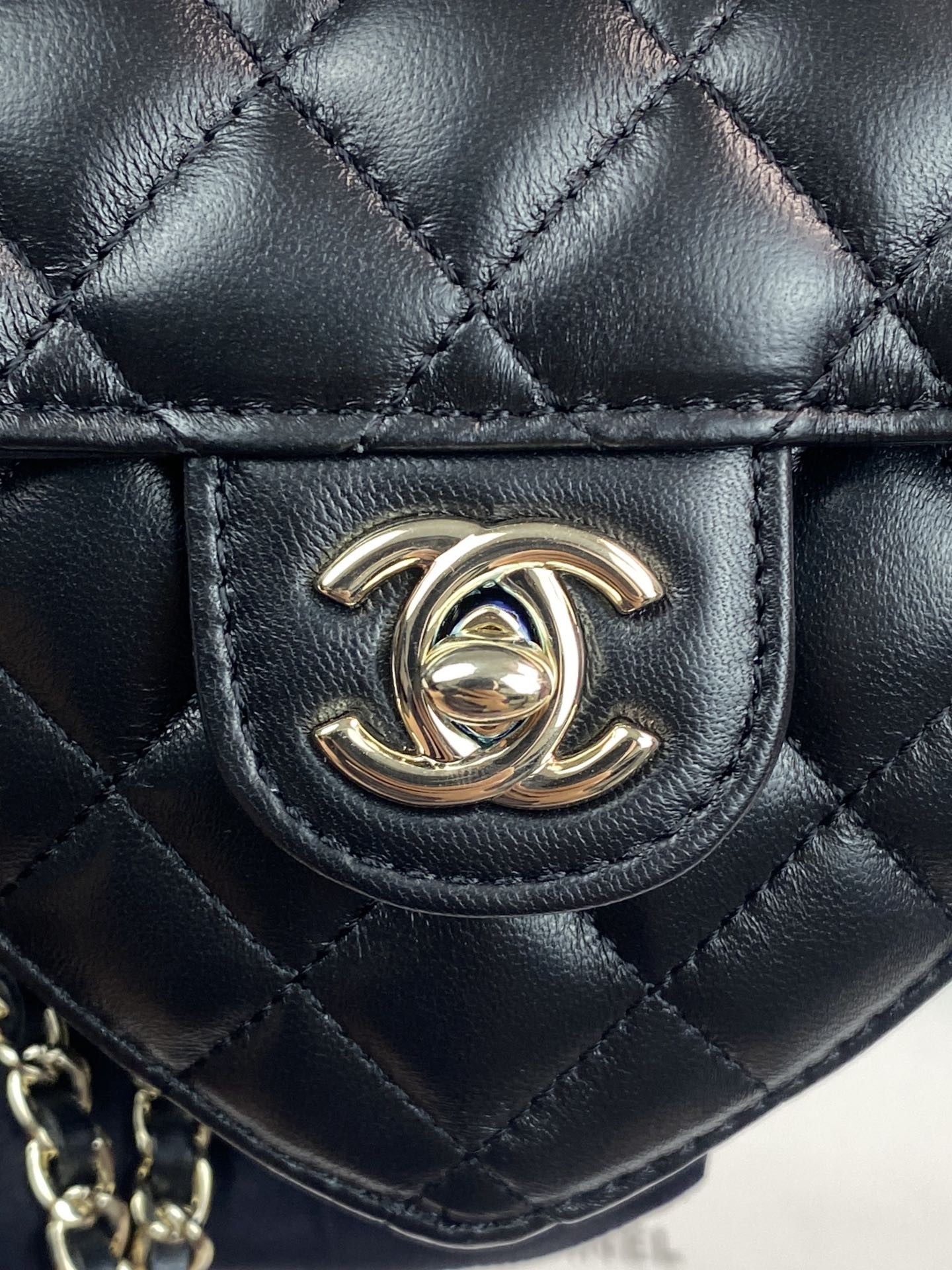 Chanel Small Heart Bag AS2784 Lambskin Leather with Light Gold Hardware 5 i1651811367 8871 4