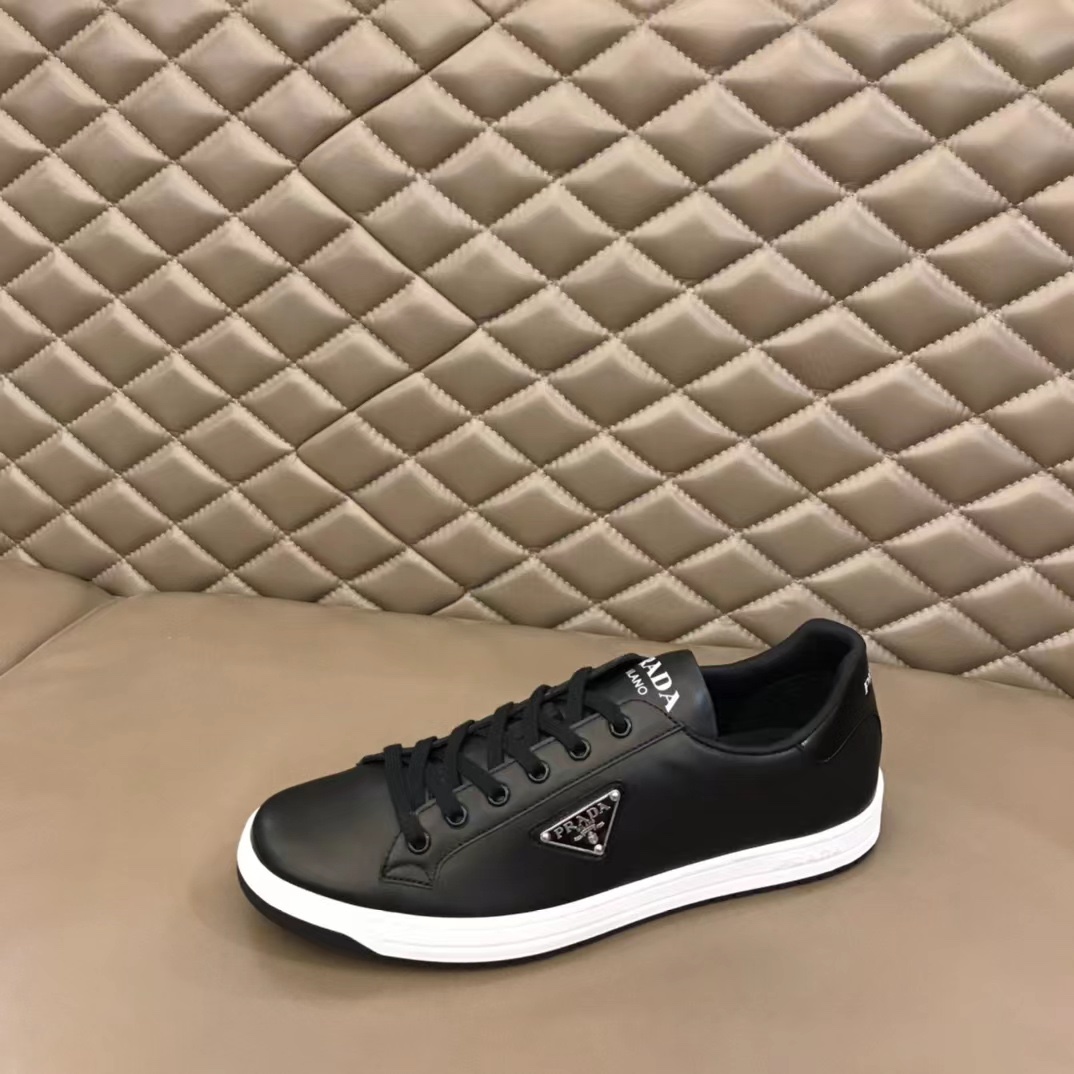Prada Men's Leather Sneakers - High-Quality, Comfortable, and Stylish 6 i1651825690 3595 4