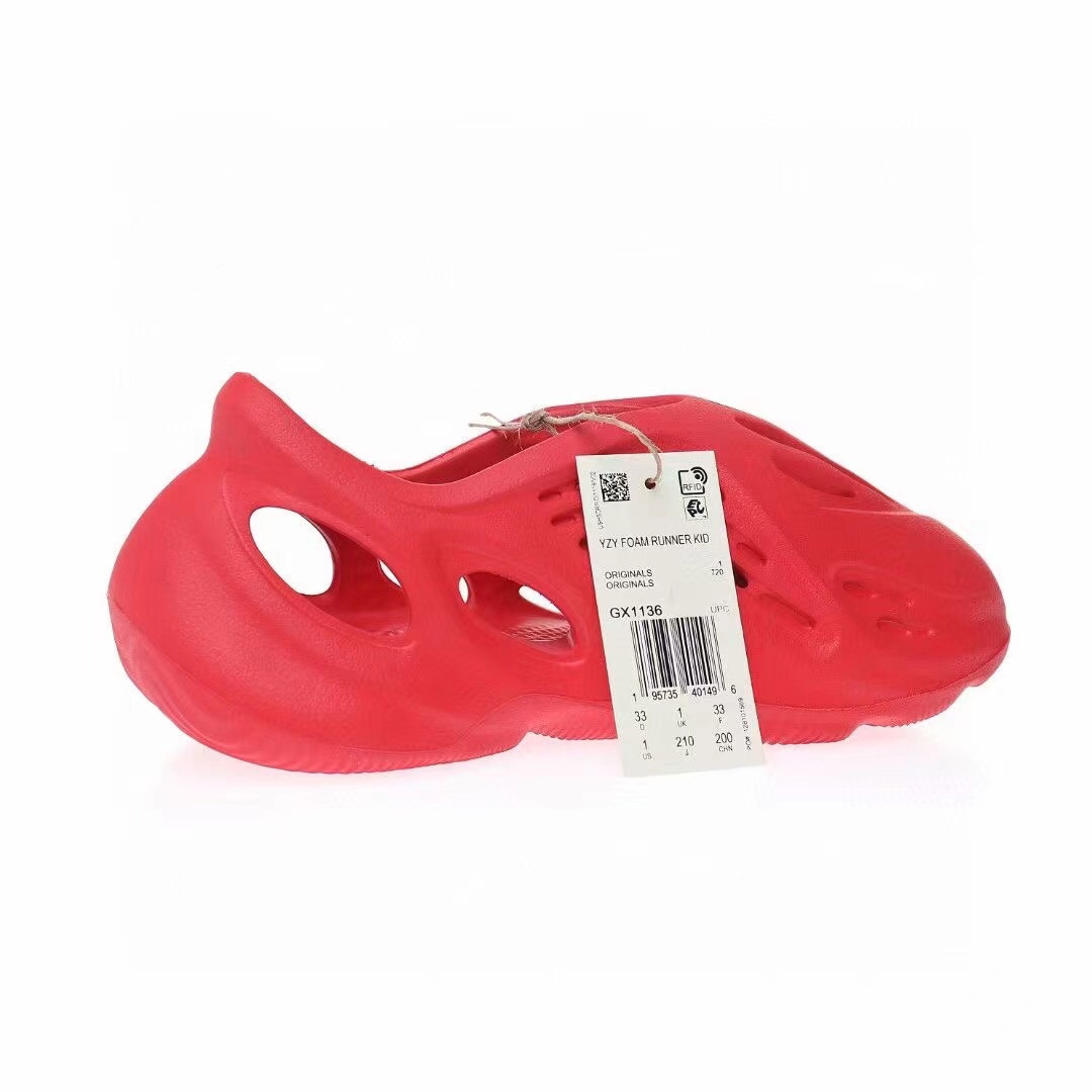 图片[2]-Adidas Yeezy Foam Runner Slide\”Stone Saget\”椰子童鞋户外风格包头运动沙滩凉拖防滑洞洞跑步凉鞋大红GX1136 尺码：28码=10K 29码=11K 31码=12K 32码=13K 33=1Y-选品中心