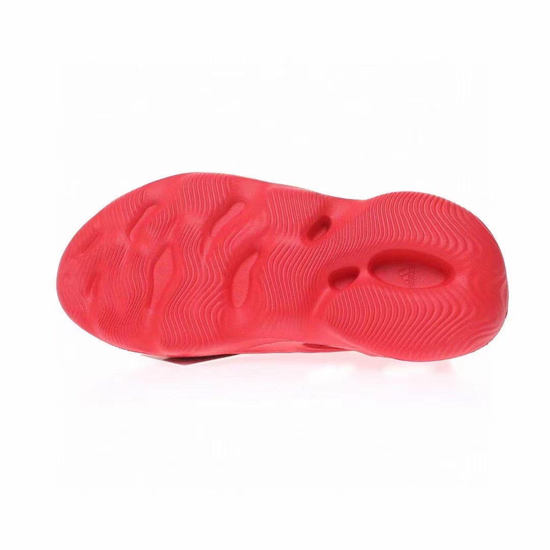 图片[4]-Adidas Yeezy Foam Runner Slide\”Stone Saget\”椰子童鞋户外风格包头运动沙滩凉拖防滑洞洞跑步凉鞋大红GX1136 尺码：28码=10K 29码=11K 31码=12K 32码=13K 33=1Y-选品中心