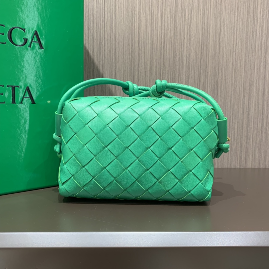 Bottega Veneta LOOP 编织小方包 666683鹦鹉绿