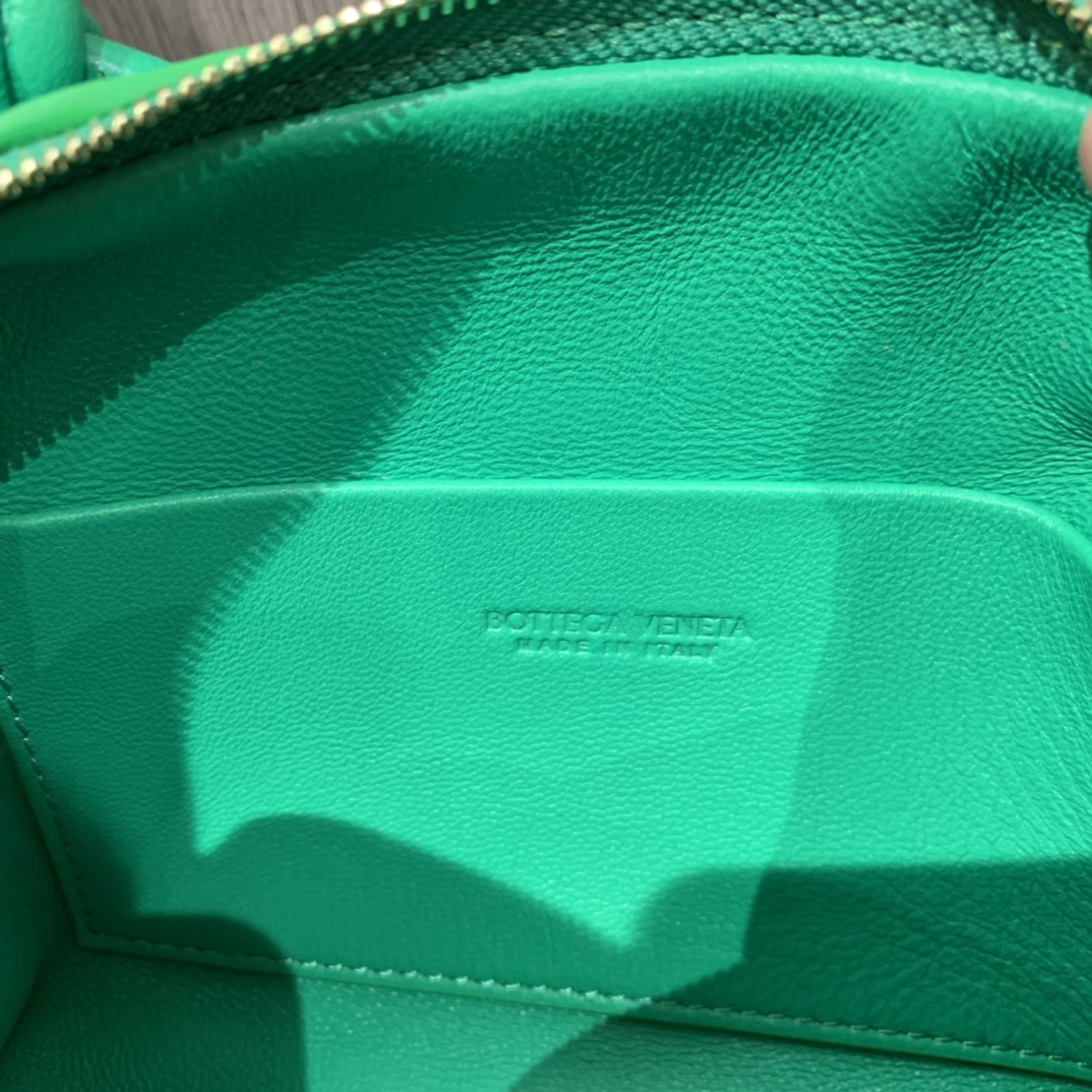 Bottega Veneta LOOP 编织小方包 666683鹦鹉绿
