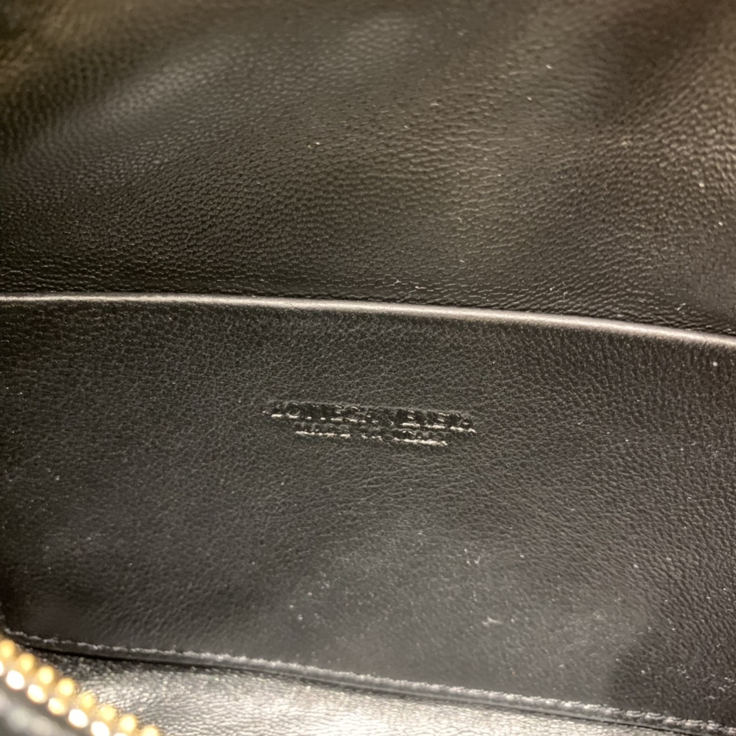 Bottega Veneta LOOP 编织小方包 666683黑色