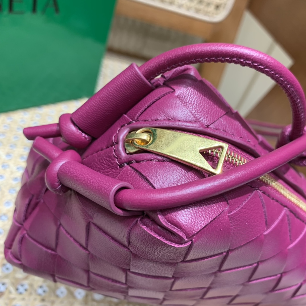Bottega Veneta LOOP 编织小方包 666683朱砂红