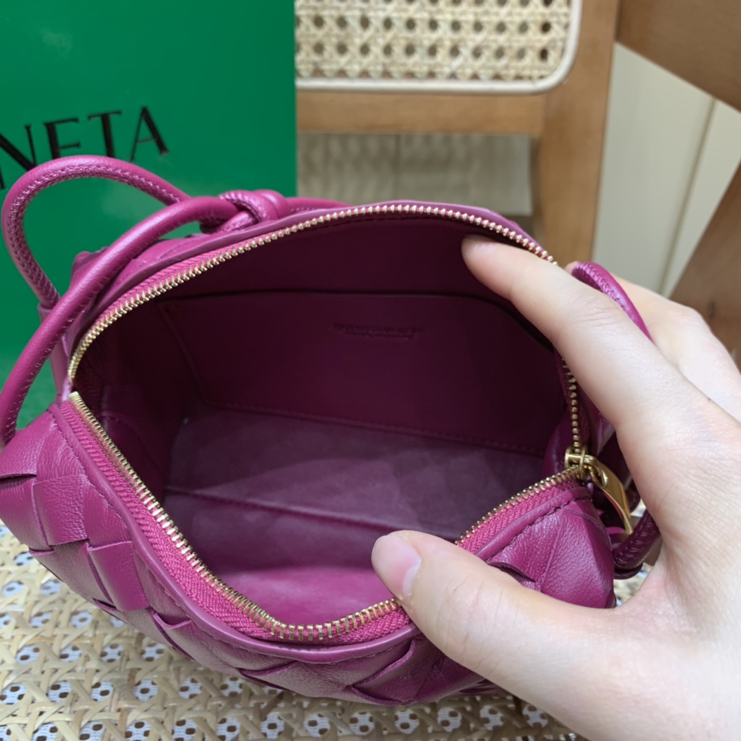 Bottega Veneta LOOP 编织小方包 666683朱砂红