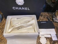 From China
 Chanel Luxury
 Shoes Loafers Milkshake White