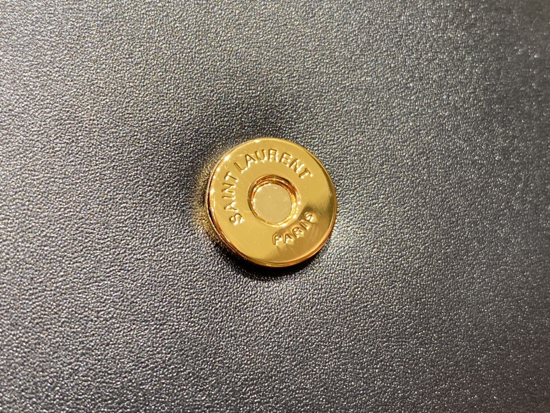 Saint laurent Ysl 𝐂𝐡𝐚𝐫𝐥𝐢𝐞 2022春夏最新款肩背斜挎包684742