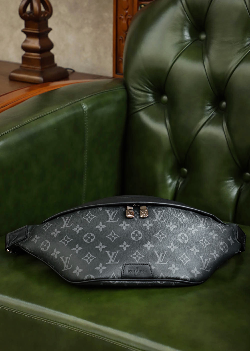 Louis Vuitton LV Discovery Belt Bags & Fanny Packs Black Unisex Men Monogram Eclipse Casual M46035