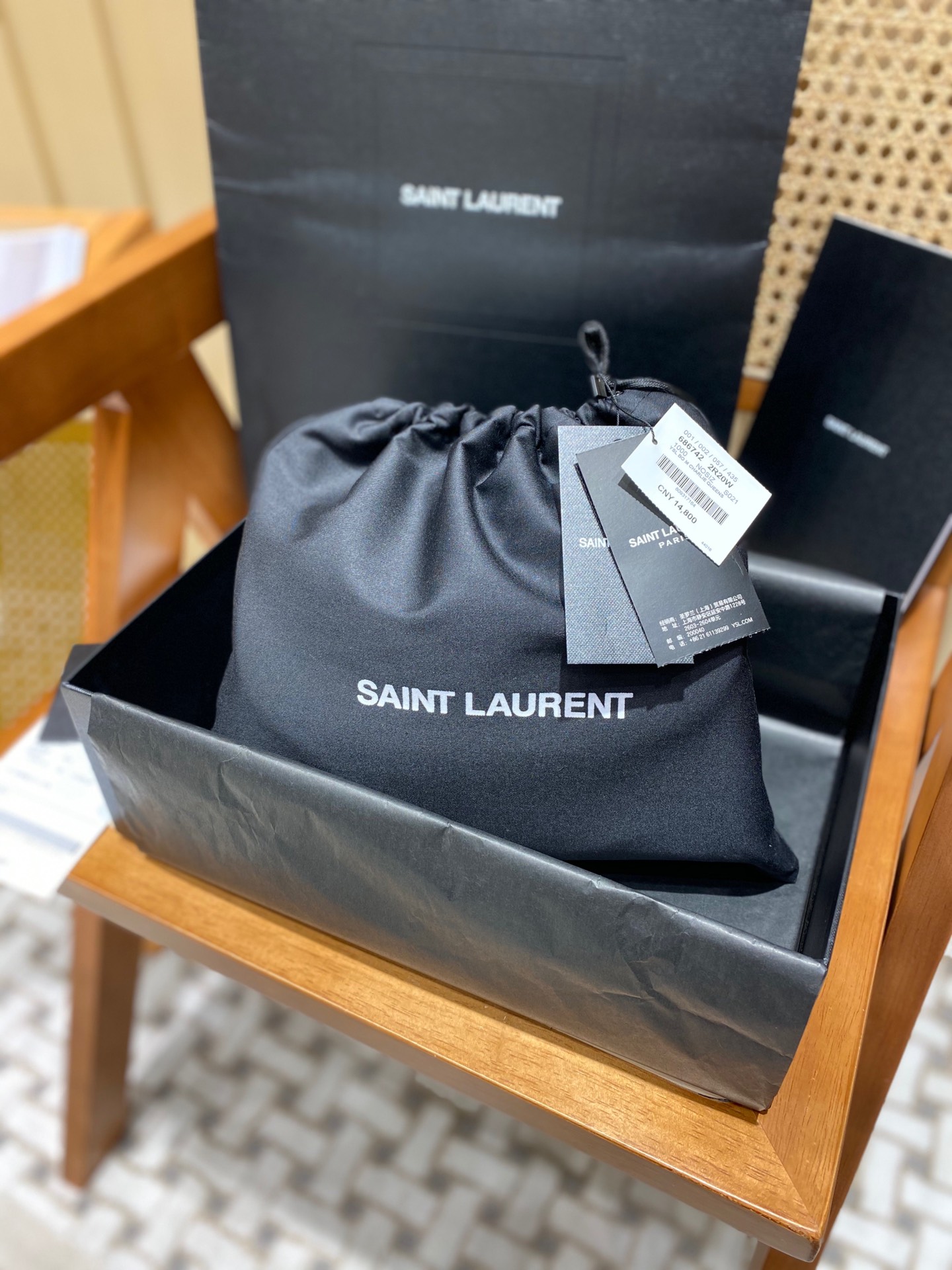 Saint laurent Ysl 𝐂𝐡𝐚𝐫𝐥𝐢𝐞 2022春夏最新款肩背斜挎包684742