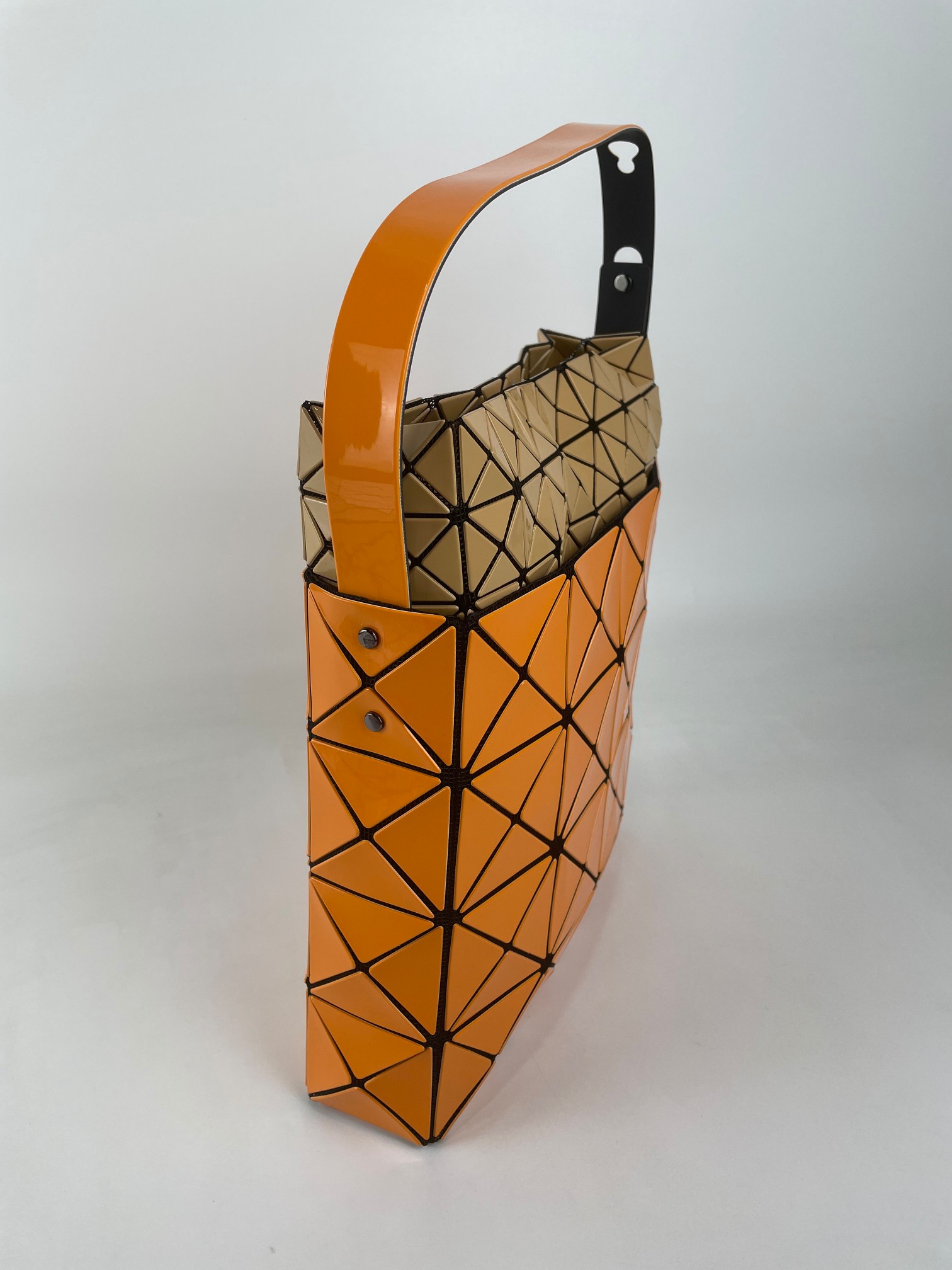 130 Borsa salvagente Three Mansions Nuovo ISSEY MIYAKE Small Box Bird's Nest Design Concept Può contenere oggetti come le chiavi del cellulare, due p_voghion.com