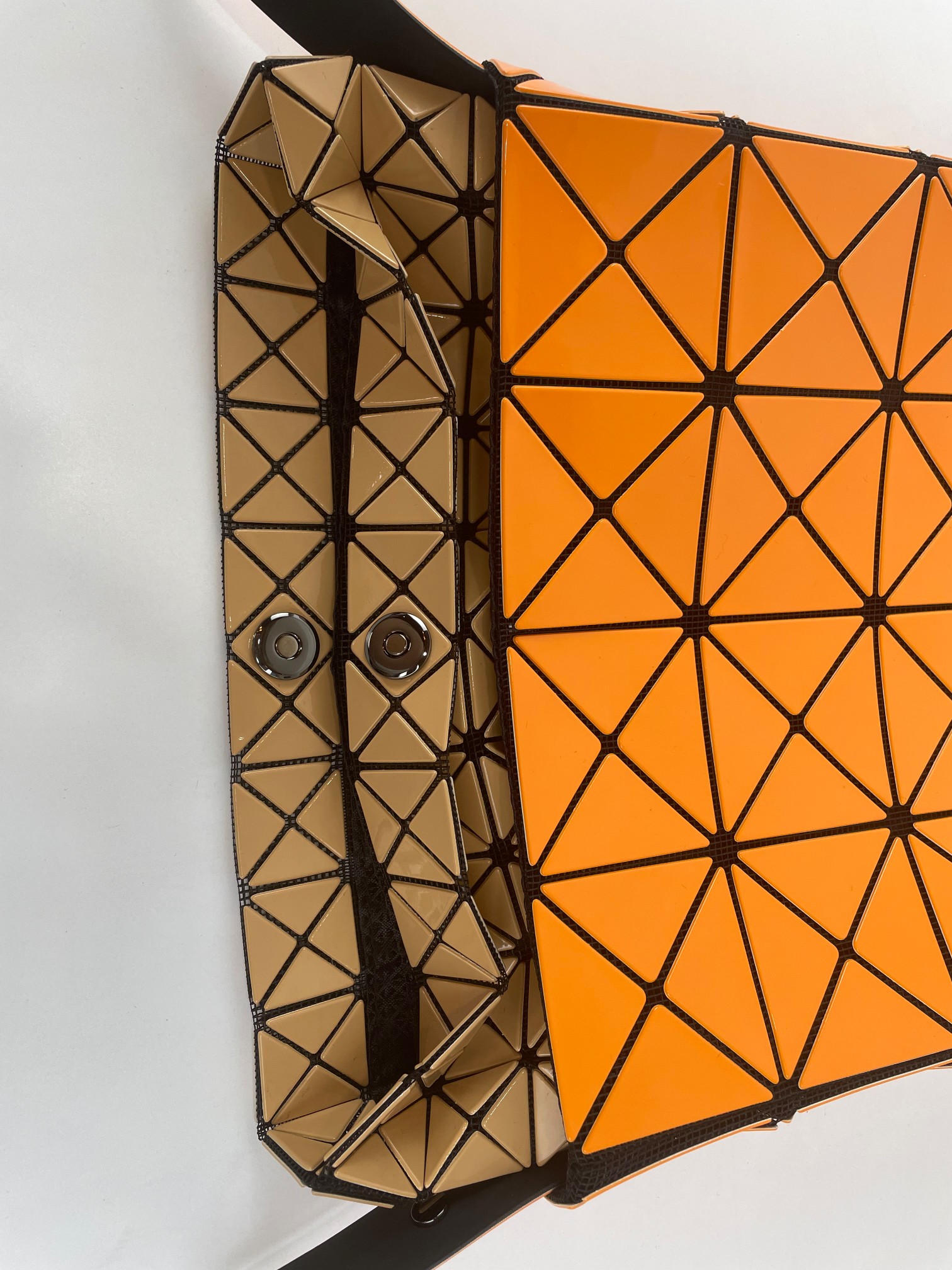 130 Borsa salvagente Three Mansions Nuovo ISSEY MIYAKE Small Box Bird's Nest Design Concept Può contenere oggetti come le chiavi del cellulare, due p_voghion.com