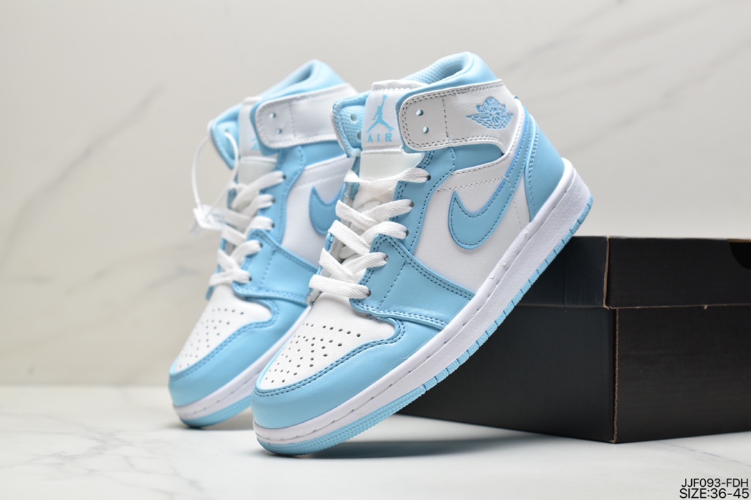 135 乔丹Air JordanAJ1 aj1 乔丹1代 乔1 乔丹1代中帮系列 BQ6472