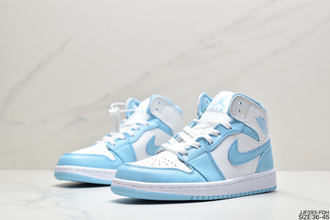 135 乔丹Air JordanAJ1 aj1 乔丹1代 乔1 乔丹1代中帮系列 BQ6472