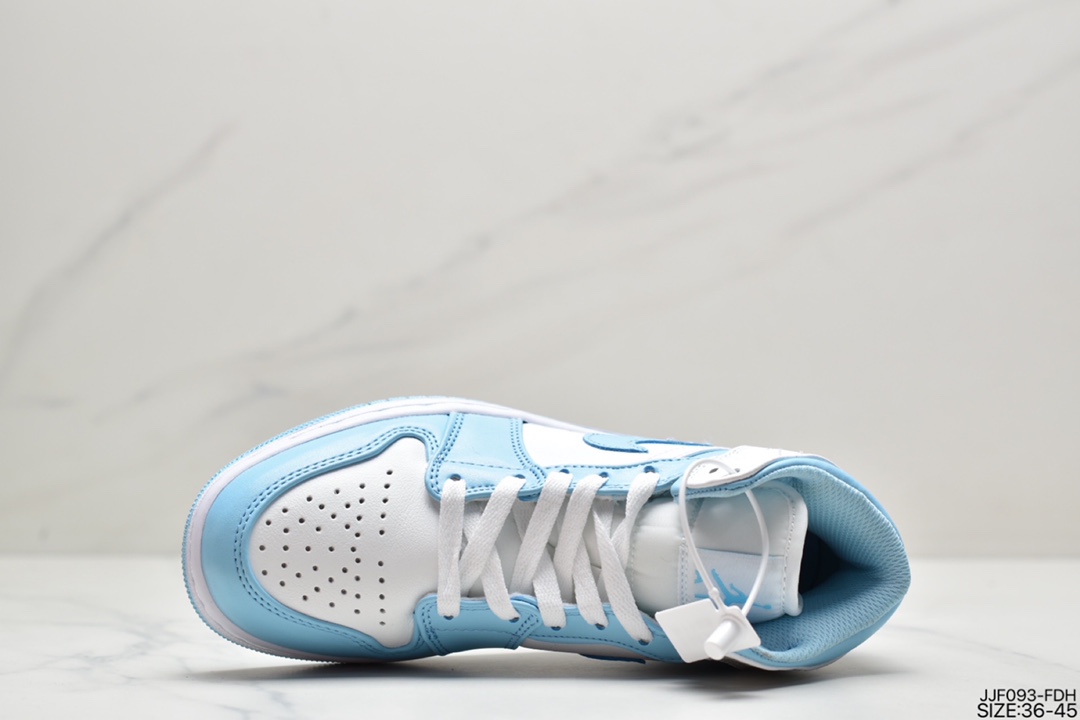 135 乔丹Air JordanAJ1 aj1 乔丹1代 乔1 乔丹1代中帮系列 BQ6472