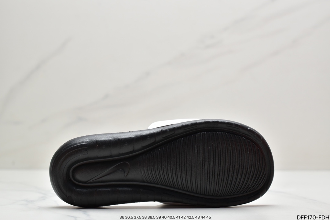 75 耐克Nike VICTORI ONE SLIDE 耐克 夏季时尚舒适 沙滩鞋