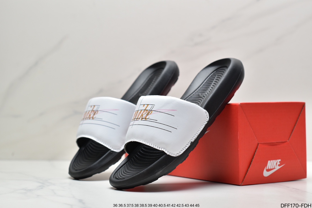 75 耐克Nike VICTORI ONE SLIDE 耐克 夏季时尚舒适 沙滩鞋