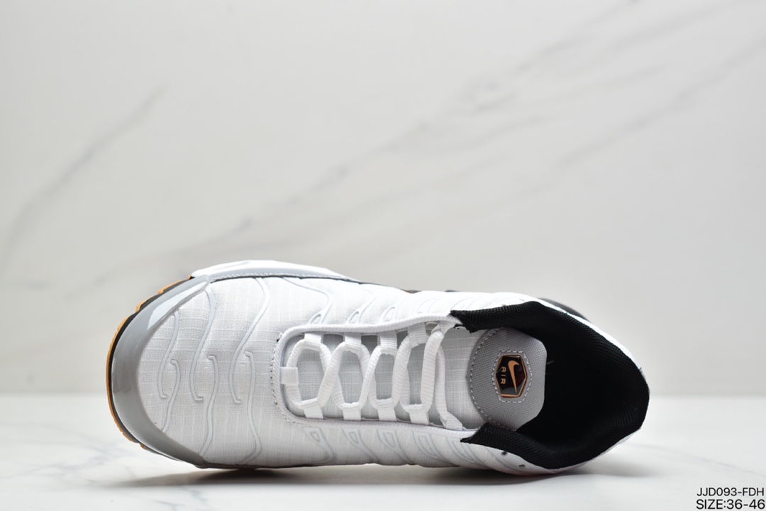 130 全新耐克Nike Air Vapormax PlusTM蒸汽大气垫百搭休闲运动慢跑鞋” CN0142