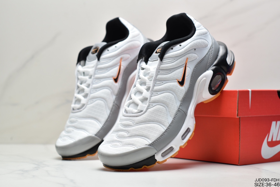 130 全新耐克Nike Air Vapormax PlusTM蒸汽大气垫百搭休闲运动慢跑鞋” CN0142